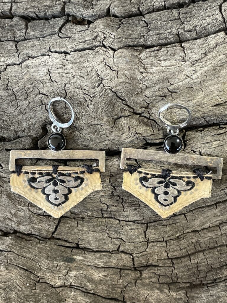 Diana_Dello_Jewelry_akantuse ööliblikad, uuestisünd I